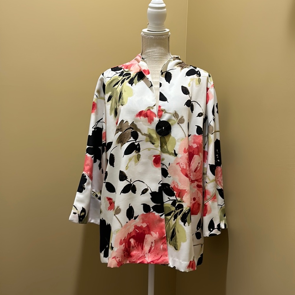IC by Connie K white/floral-multi jacket XXL